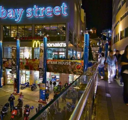 St Julian's Paceville Апартаменты